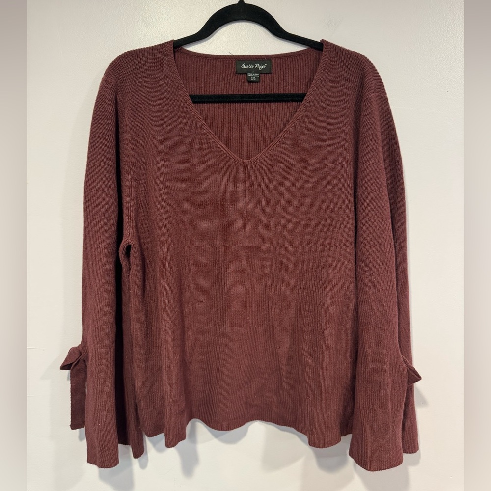 Charlie Paige Maroon bow sleeve knit sweater‎